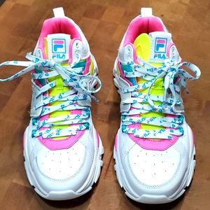 Fila size 8.5 tennis shoes NWOT